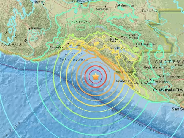 В Мексике произошло землетрясение. Теперь есть угроза цунами