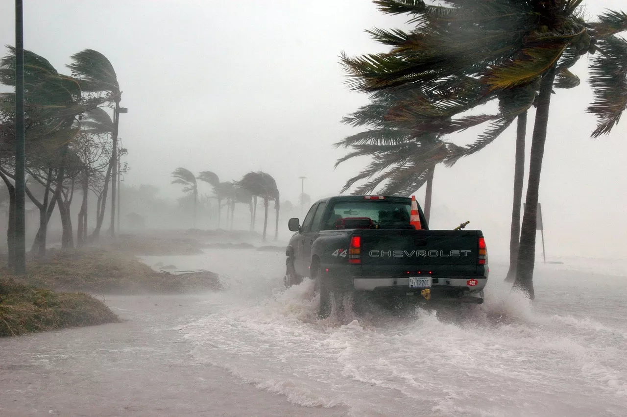Сезон ураганов может закончиться только в ноябре