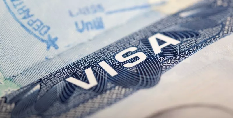 Возможно ли россиянам получить визу в  США в консульствах других стран