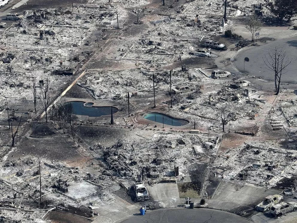 Фоторепортаж: Калифорния после пожаров с высоты птичьего полета