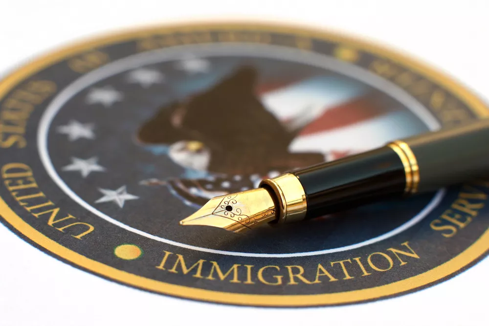 США ограничили иммиграцию: кого касается указ и когда вступит в силу