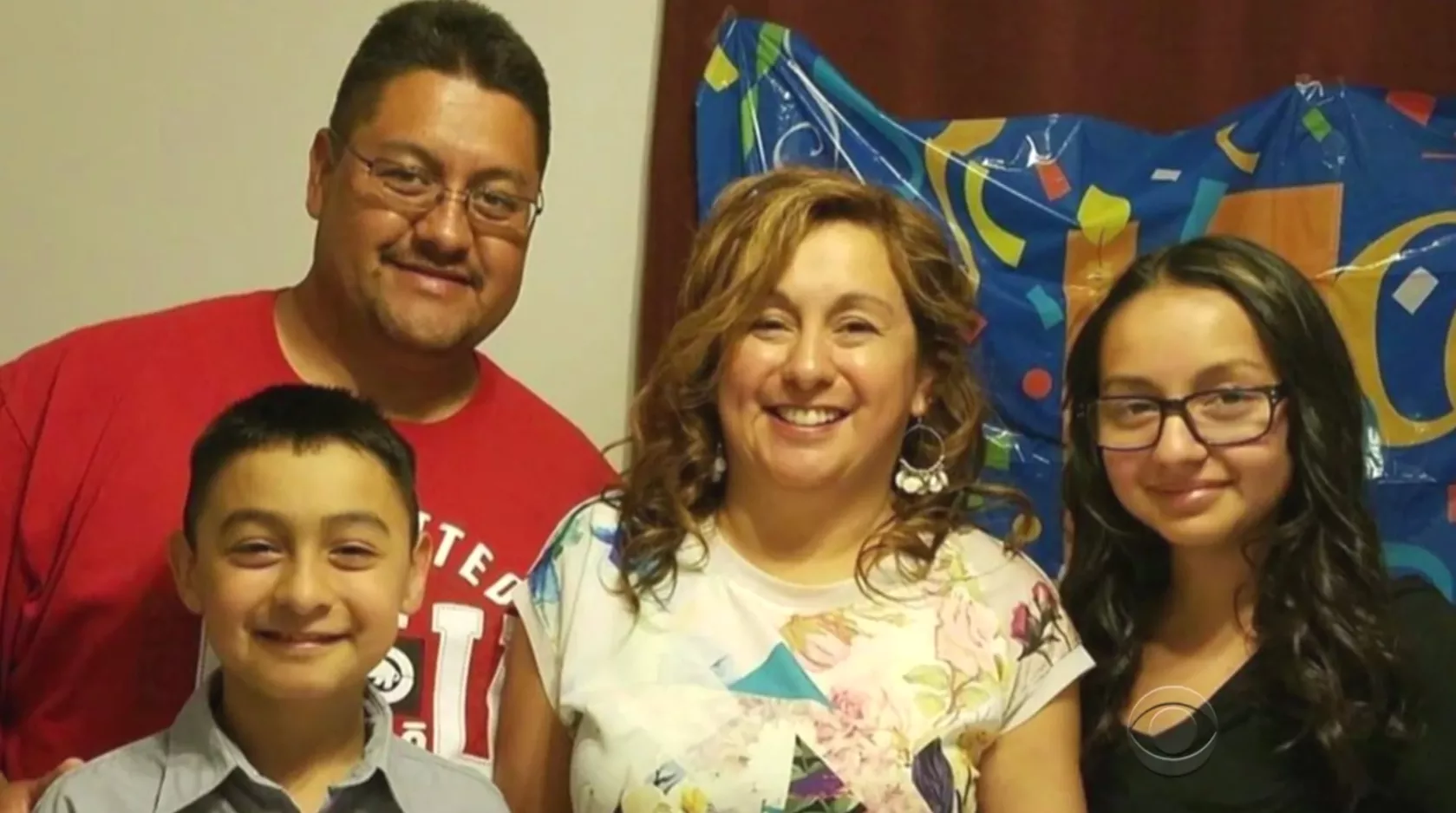 Жена иммигранта, депортированного после 30 лет в США: «ICE не сможет закрыть мне рот»