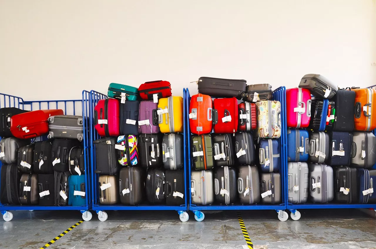 После коллапса в аэропорту Нью-Йорка пассажирам не вернули 4,6 тысячи единиц багажа