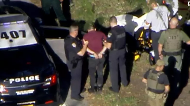 CNN: по меньшей мере 17 человек погибли в результате стрельбы в школе во Флориде