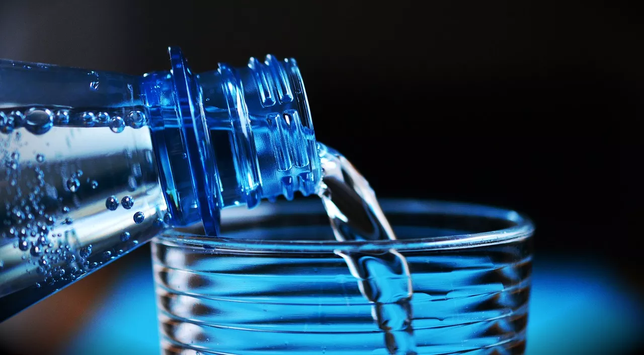 Самая дорогая минеральная вода в мире: $60 тысяч за бутылочку