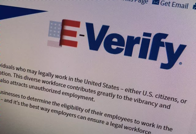 Проверка работников-мигрантов E-Verify провоцирует рост преступности