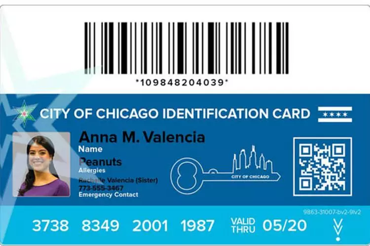 Иммигранты в Чикаго получать удостоверения личности