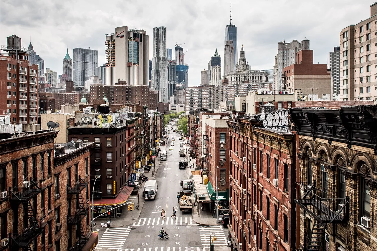 Фальшивые здания Нью-йорка: зачем городу дома, непригодные для жилья?