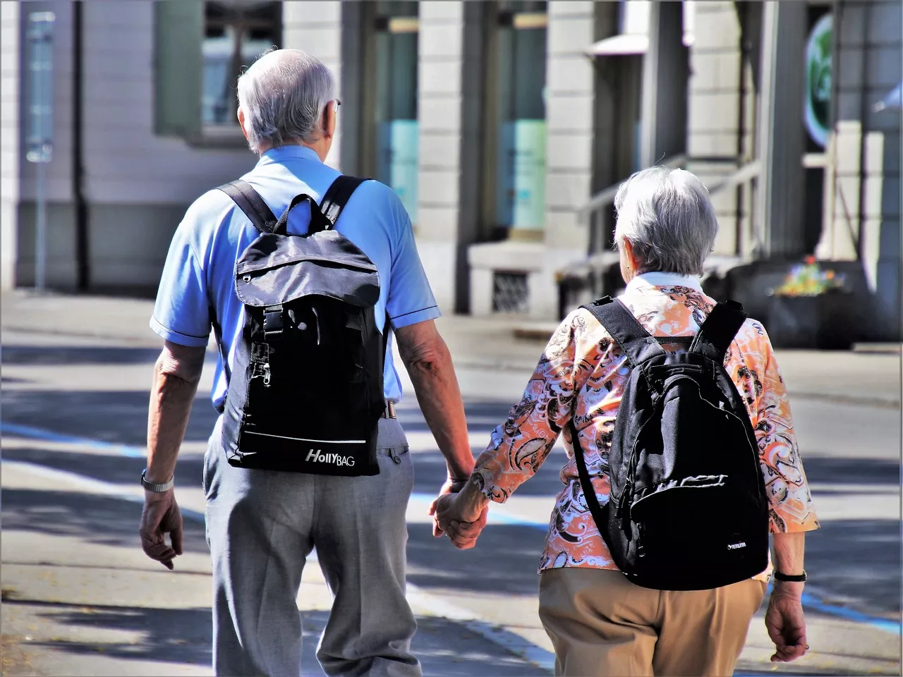 Почему американские пенсионеры массово уезжают из США?