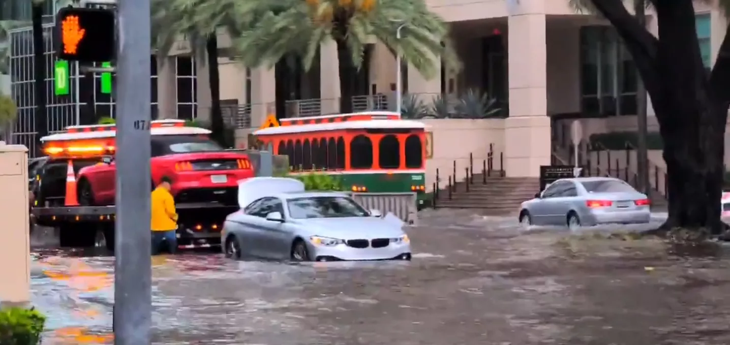 На США обрушился тропический шторм Берта и принес наводнения (видео)