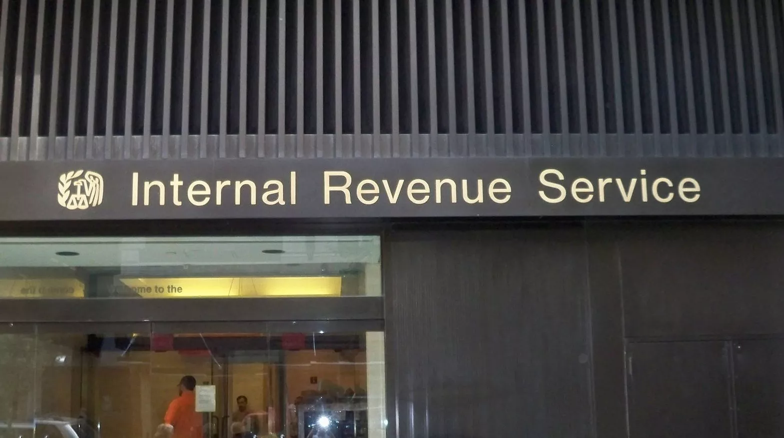 Налогоплательщики получат $1,2 миллиарда от IRS