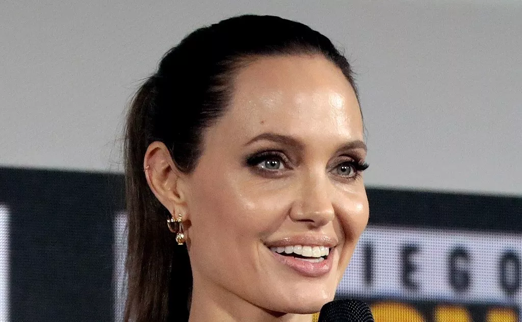 Анджелина Джоли восхитилась украинским народом