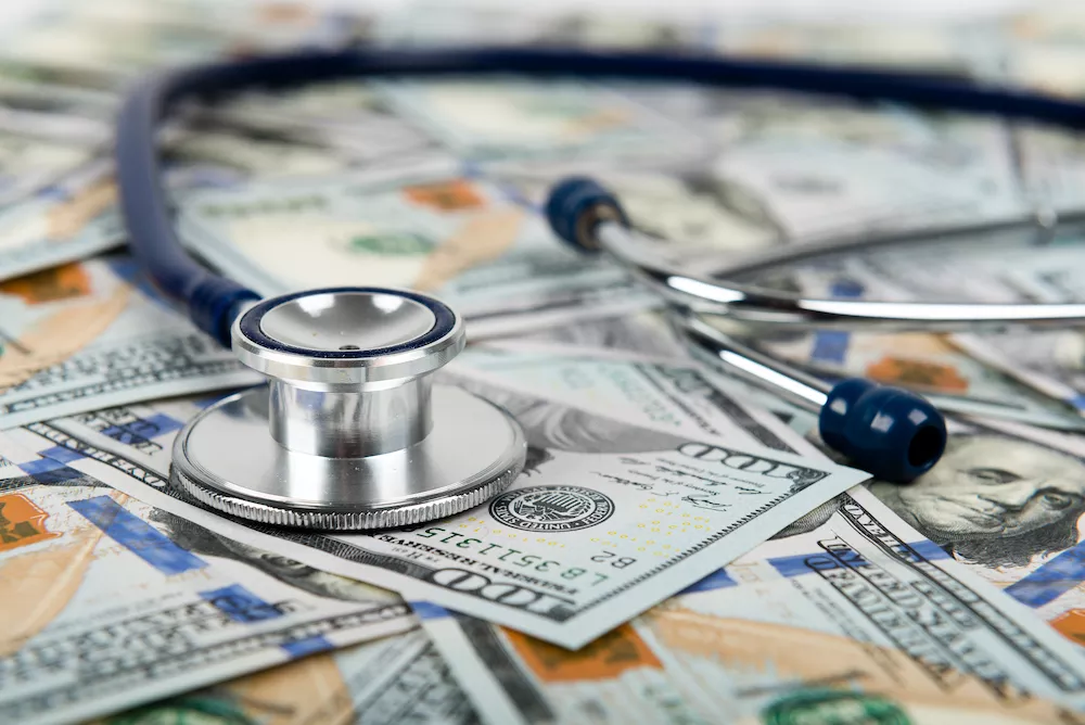 В США хотят запретить медицинские счета-сюрпризы