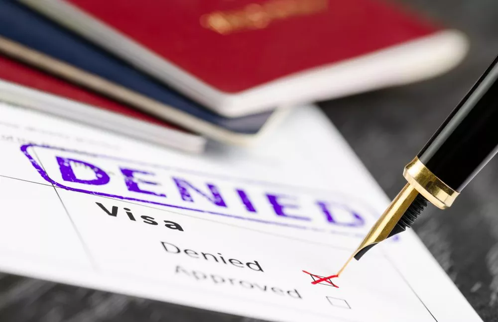 Каждый шестой кейс иммигранта отклоняется из-за неполного пакета документов