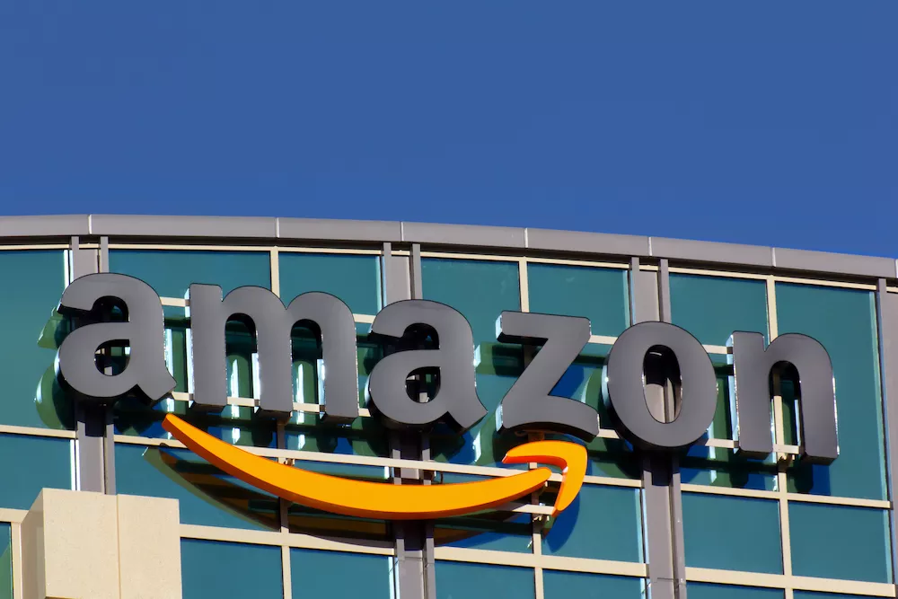 Зачем Amazon нанимает новых работников, чтобы их вскоре уволить