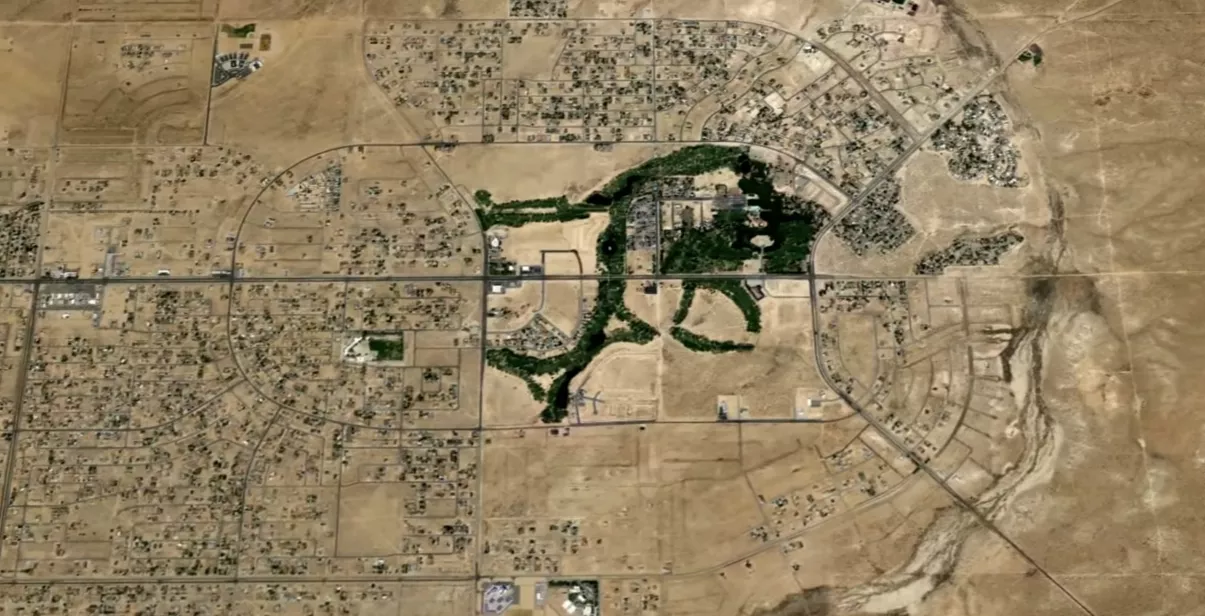 Заброшенный город «Калифорния»: оазис среди пустыни (видео)