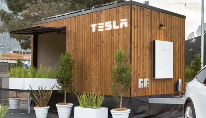 Tesla планирует продавать маленькие автономные дома