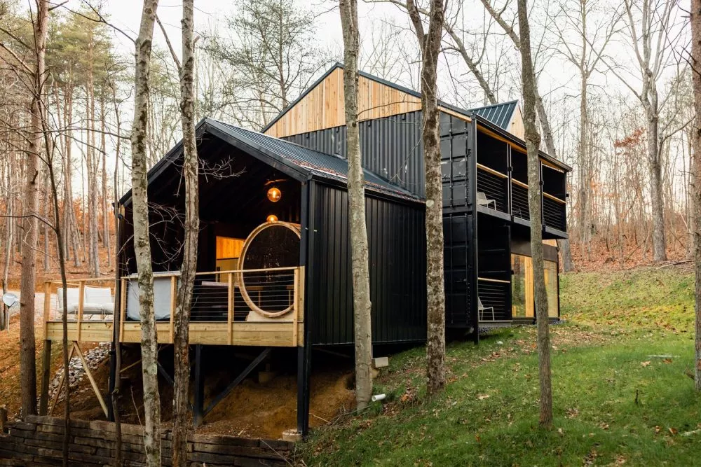 Брат и сестра из Нью-Йорка создают крошечные дома из контейнеров: спрос огромный