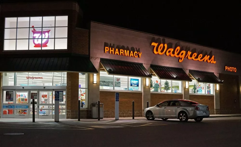 Почему Walgreens закроет 1200 своих аптек в США